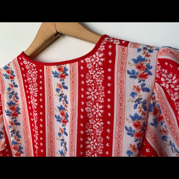 COPY - Small, Monteau, peplum blouse - Picture 4 of 6